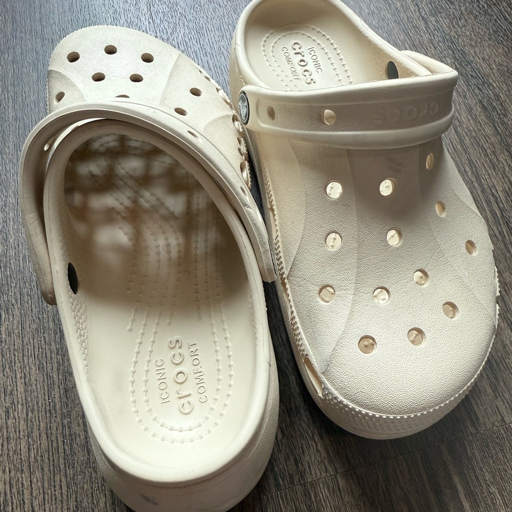Crocs Classic Platform Clog - Cream